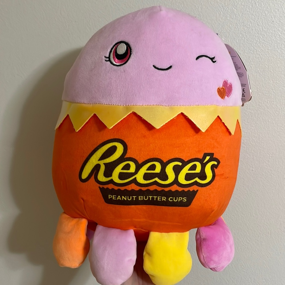 Valentines Jeanne Reeses squishmallow